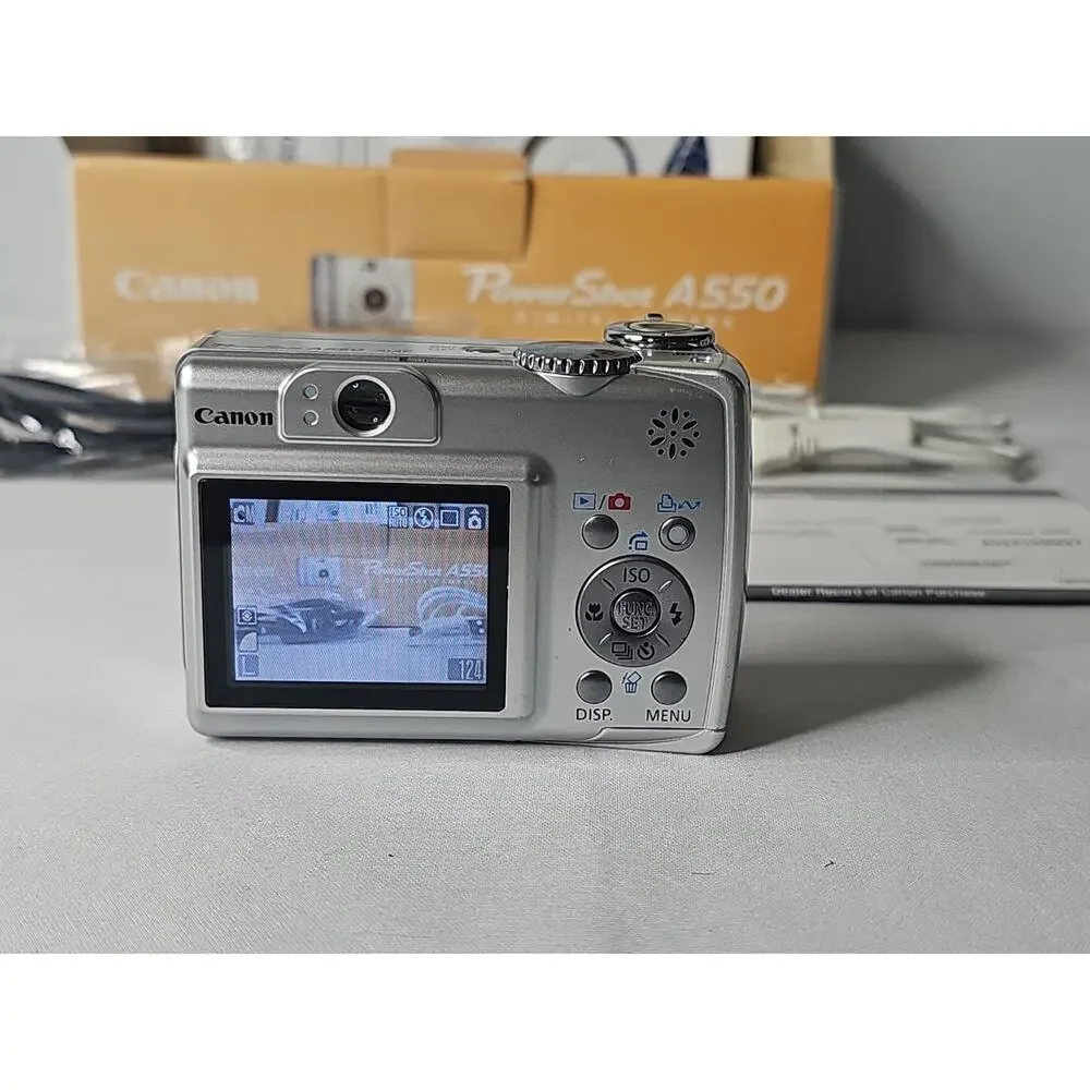 Canon PowerShot A550 7.1MP Digital Camera In Box - Silver TESTED